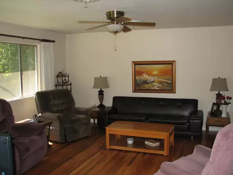 2860 Reservoir Ln, Redding, CA 96002 photo 2