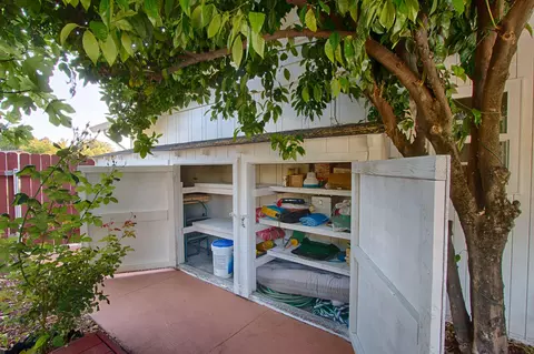 678 Gary Ct, Redding, CA 96002 photo 7