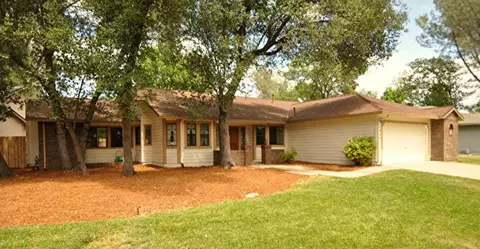 1758 Edgewood Dr, Redding, CA 96003 photo 2