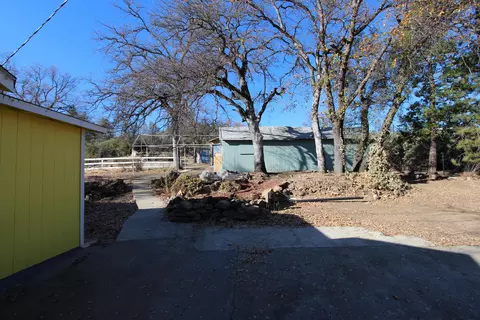 10996 Bud Ln, Redding, CA 96001 photo 1
