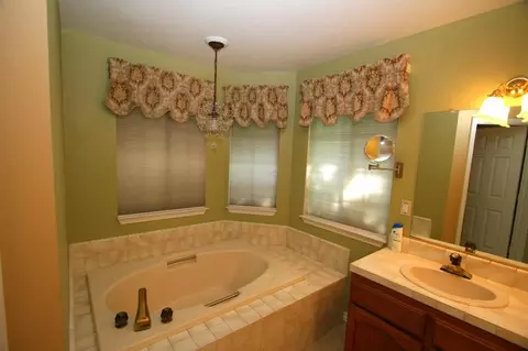 2335 La Madre Ct, Redding, CA 96002 photo 18