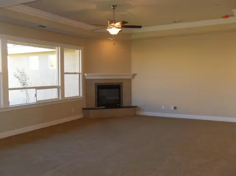 3873 Indian Wells Ln, Redding, CA 96002 photo 2