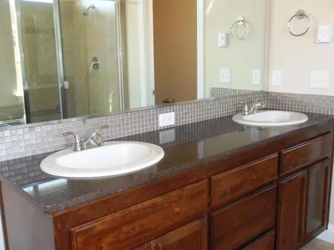 3873 Indian Wells Ln, Redding, CA 96002 photo 3