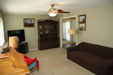 19108 Shadow Ln, Anderson, CA 96007 photo 5