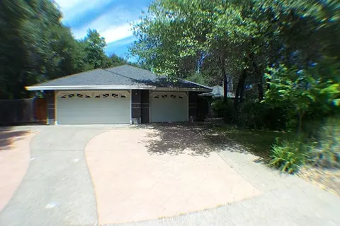 4255 Vista Oaks Ct, Redding, CA 96002 photo 1