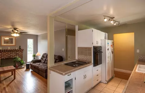 2354 Hawn Ave, Redding, CA 96002 photo 9