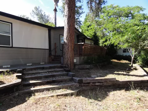 17800 Paradise Ln, Redding, CA 96003 photo 11