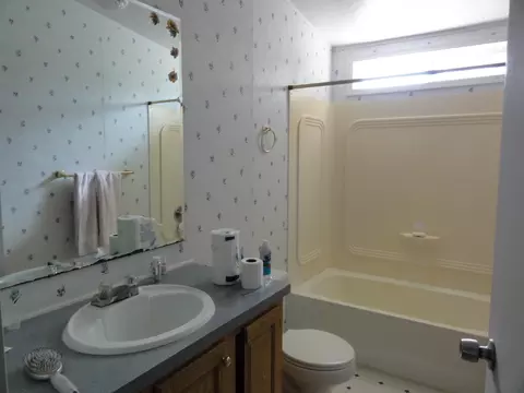 17800 Paradise Ln, Redding, CA 96003 photo 9