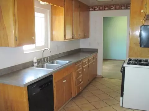 3910 Mercury Dr, Redding, CA 96002 photo 11