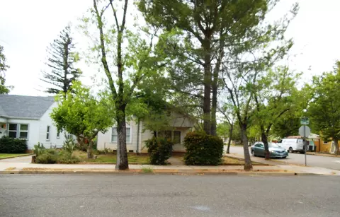 1206 Olive Ave, Redding, CA 96001 photo 2