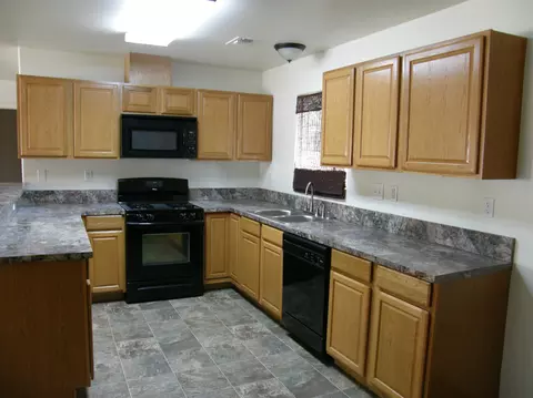 2066 Penn Dr, Redding, CA 96002 photo 4