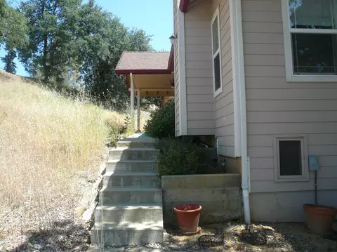 5572 Jan Ct, Redding, CA 96003 photo 8