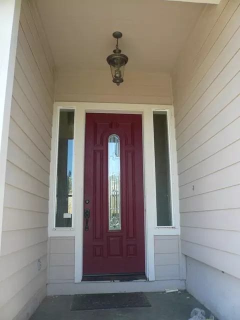 5572 Jan Ct, Redding, CA 96003 photo 3