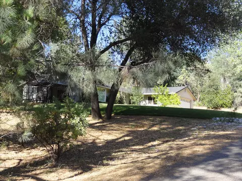 20040 Spyglass Ln, Redding, CA 96003 photo 42
