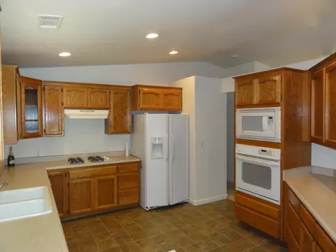 20040 Spyglass Ln, Redding, CA 96003 photo 22