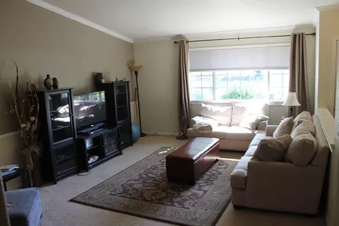 250 Moonstone Way, Redding, CA 96003 photo 4