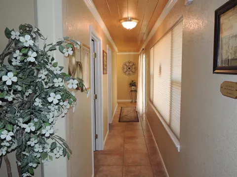 1280 Mistletoe Ln, Redding, CA 96002 photo 12