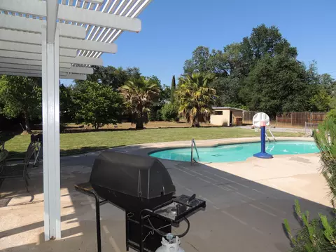 1280 Mistletoe Ln, Redding, CA 96002 photo 13