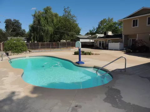 1280 Mistletoe Ln, Redding, CA 96002 photo 15
