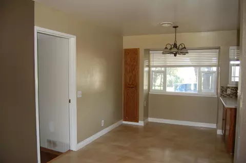 5245 Woodview Dr, Redding, CA 96002 photo 6