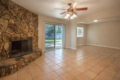 776 Charlene Way, Redding, CA 96002 photo 3