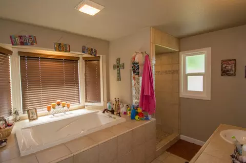 22058 Lone Tree Rd, Anderson, CA 96007 photo 16