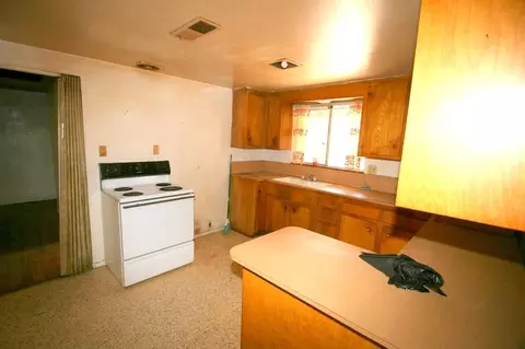 1317 Almond Ave, Redding, CA 96001 photo 5