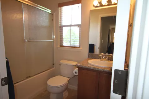 2161 Vienna Way, Redding, CA 96003 photo 19