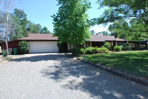21037 Old Forty Four Dr, Redding, CA 96003 photo 1