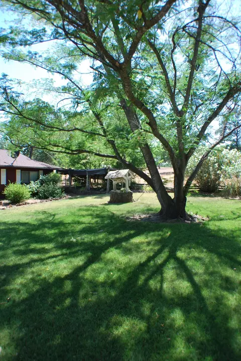 21037 Old Forty Four Dr, Redding, CA 96003 photo 4
