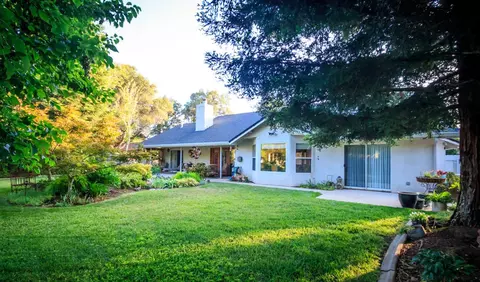7073 Tucker Ln, Redding, CA 96002 photo 22