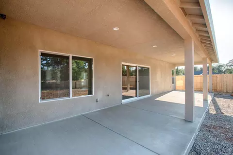 7593 Robles Dr, Redding, CA 96002 photo 13