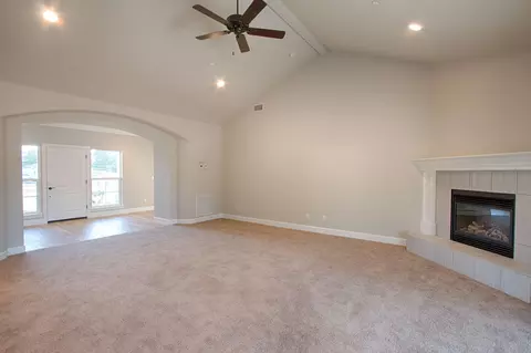7593 Robles Dr, Redding, CA 96002 photo 6