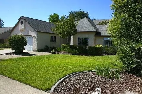 5841 Diamond Ridge Dr, Redding, CA 96003 photo 1