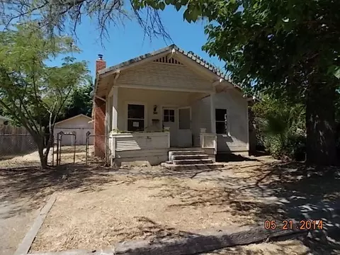 1066 West St, Redding, CA 96001 photo 1