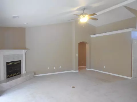 3093 Misty Glen Dr, Redding, CA 96001 photo 3