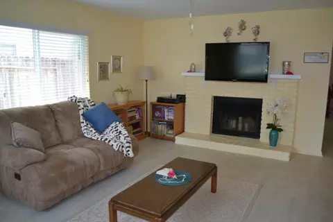1842 Del Mar Ave, Redding, CA 96003 photo 3