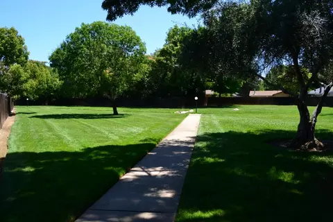 1842 Del Mar Ave, Redding, CA 96003 photo 41