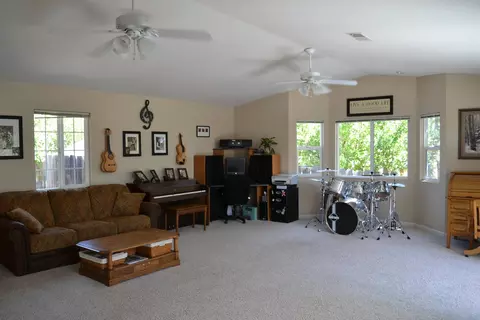 1873 Strauss Ln, Redding, CA 96003 photo 23
