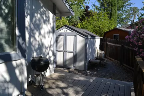 1873 Strauss Ln, Redding, CA 96003 photo 19