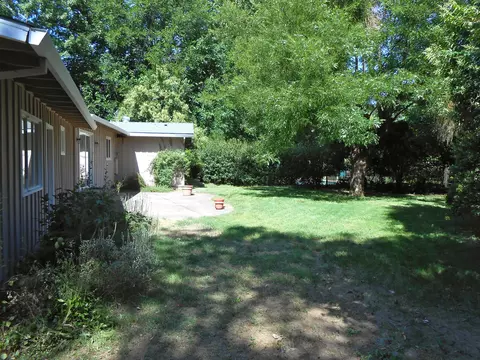 2885 Sacramento Dr, Redding, CA 96001 photo 29