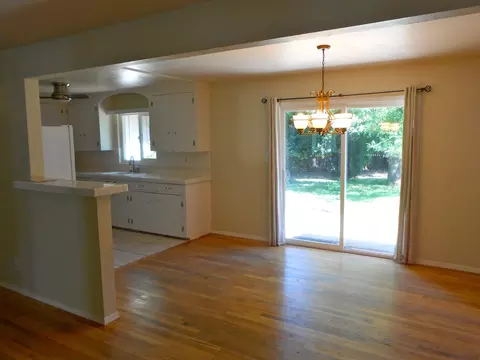 2885 Sacramento Dr, Redding, CA 96001 photo 13