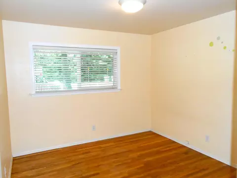 2885 Sacramento Dr, Redding, CA 96001 photo 18