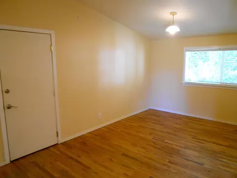 2885 Sacramento Dr, Redding, CA 96001 photo 9