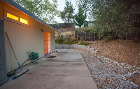 4851 Tralee Ln, Redding, CA 96001 photo 23