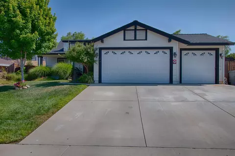 1968 Dellwood Dr, Redding, CA 96003 photo 1