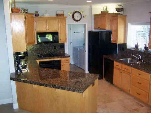 1565 Brinn Dr, Redding, CA 96001 photo 20
