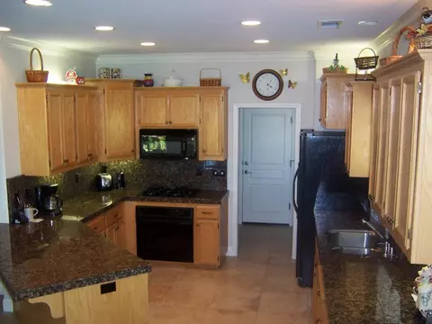 1565 Brinn Dr, Redding, CA 96001 photo 19