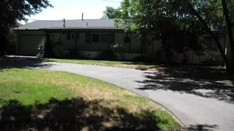 3175 Island Dr, Redding, CA 96001 photo 1