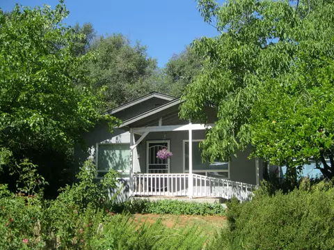 1279 Harpole Rd, Redding, CA 96002 photo 1